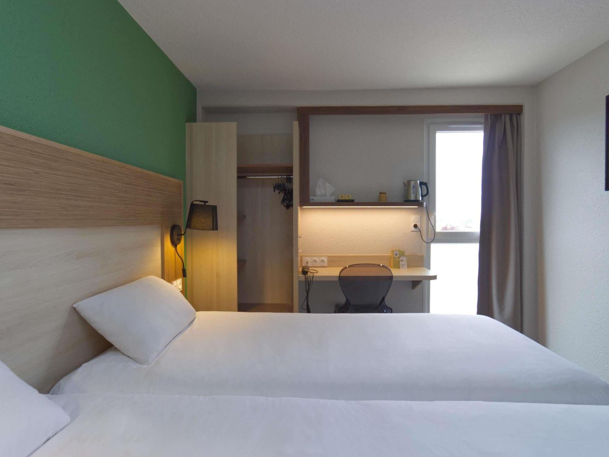 Greet Hotel Dijon Sud Longvic Екстериор снимка