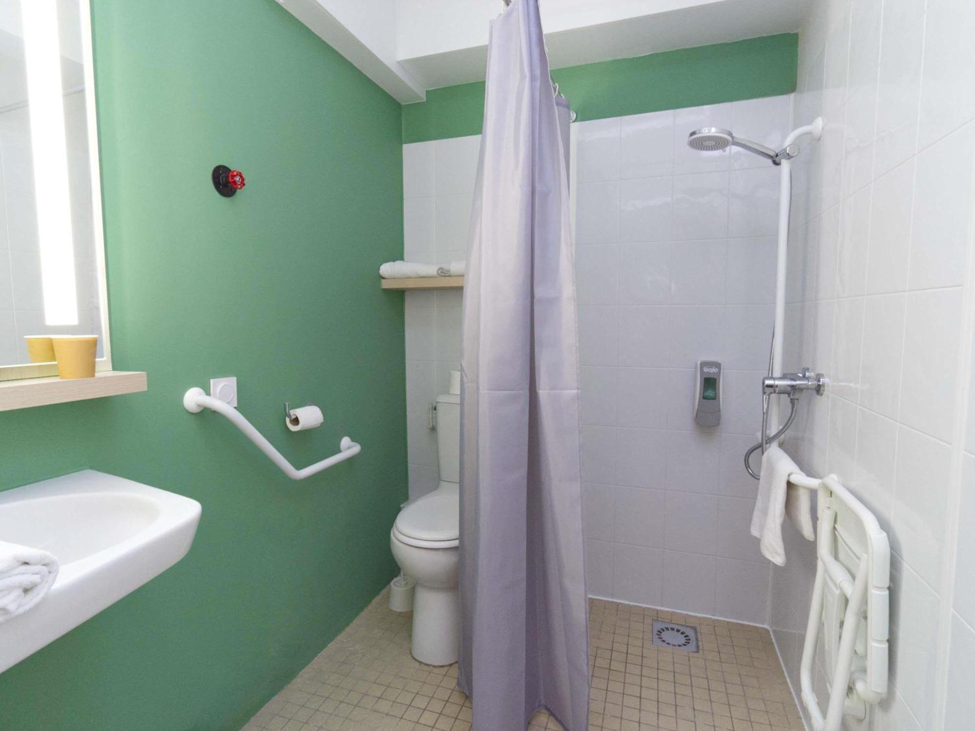 Greet Hotel Dijon Sud Longvic Екстериор снимка